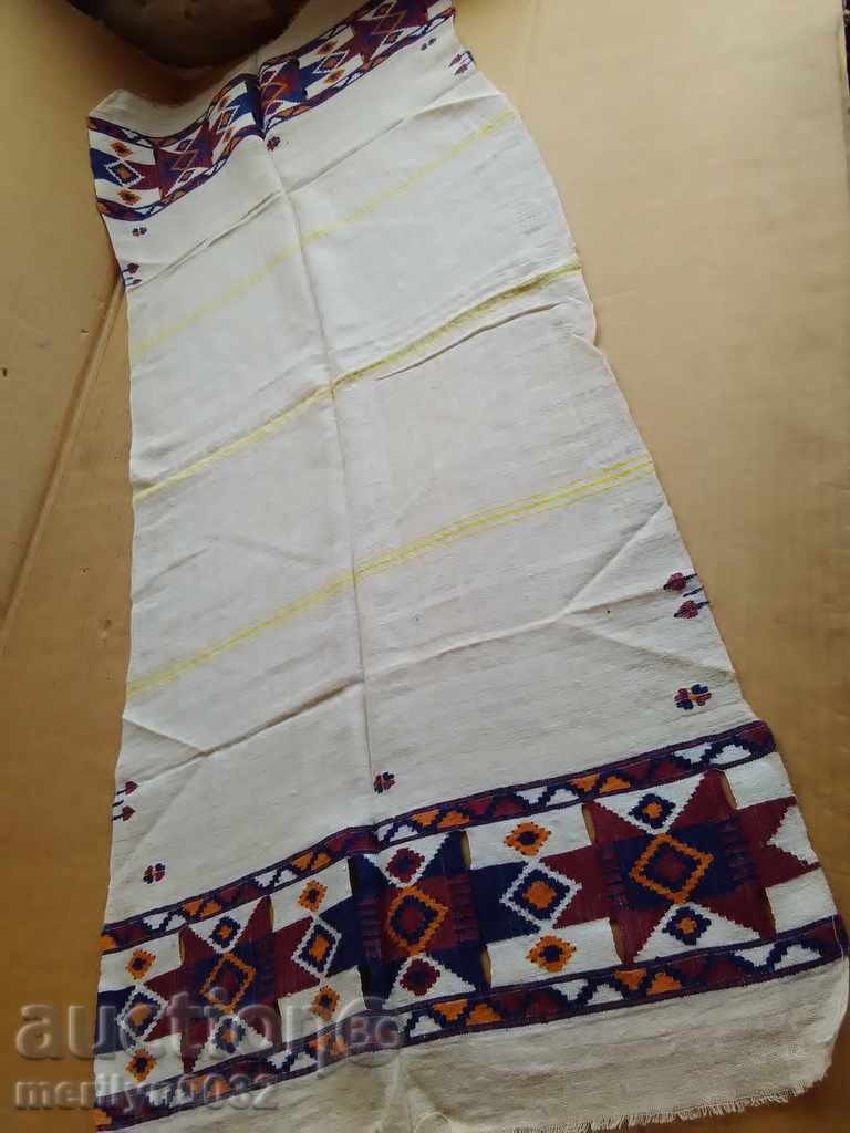 Auction An old hand-woven cloth embroidery Auction An old hand-woven cloth embroidery