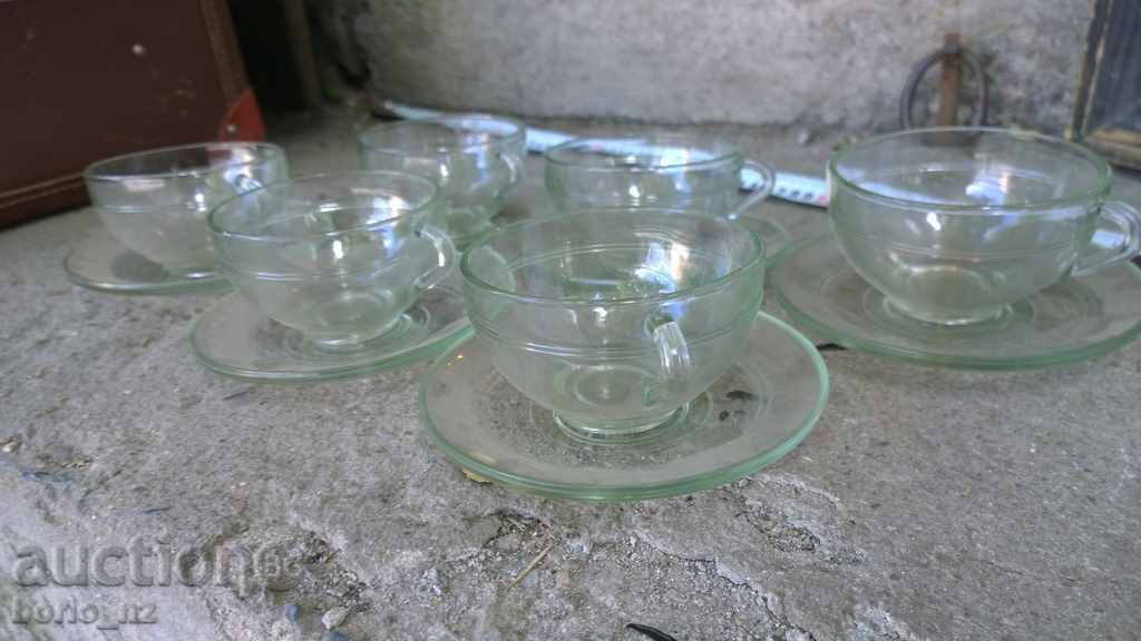 Licitație 8099. STAR SERVICE cani de cafea și ceai Pyrex Belo