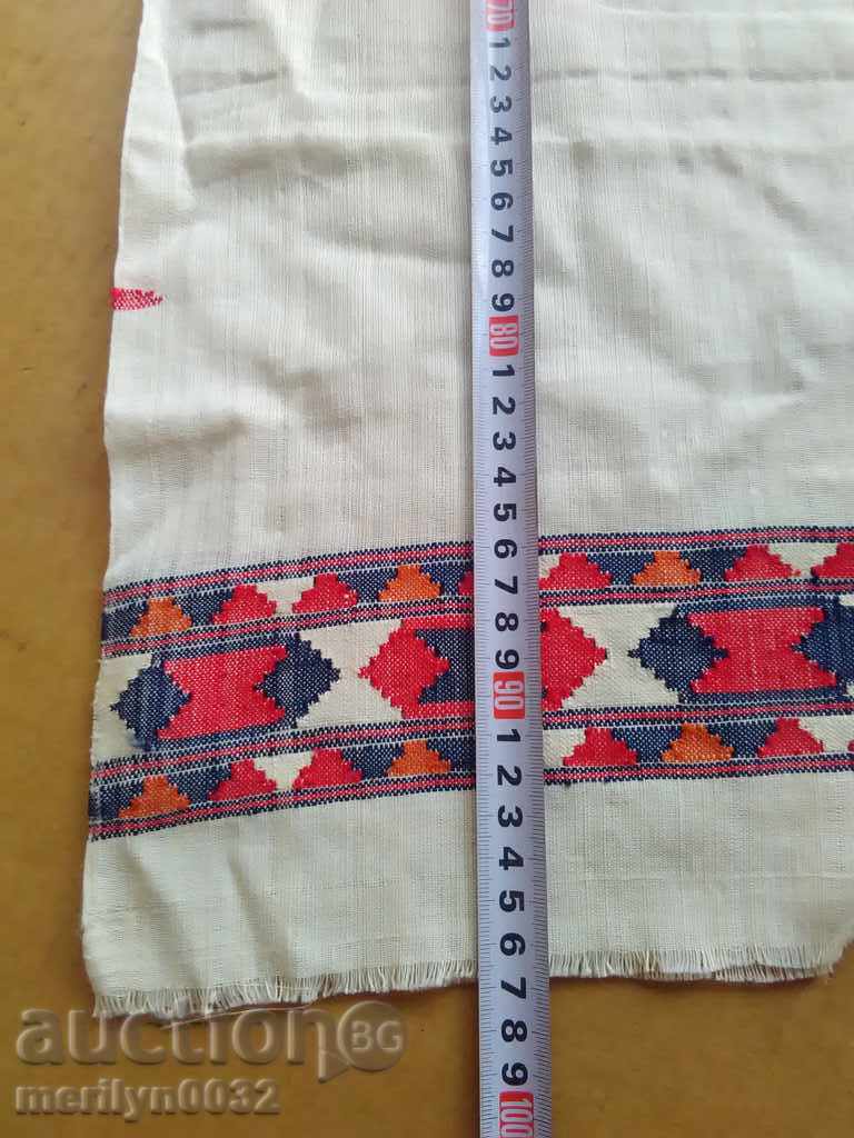 Vechi țesute manual pânză broderie lizieră cu preț 43.00 BGN | € 21.99 Vechi țesute manual pânză broderie lizieră cu preț 43.00 BGN | € 21.99