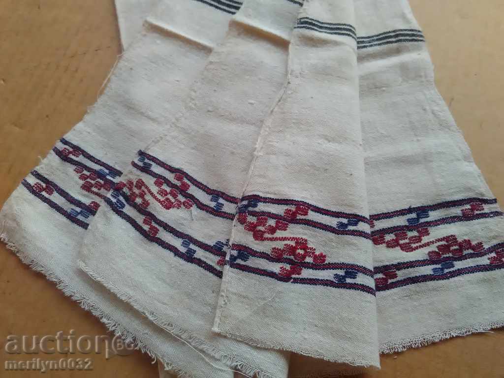 An old hand-woven cloth embroidery - 7 An old hand-woven cloth embroidery - 7