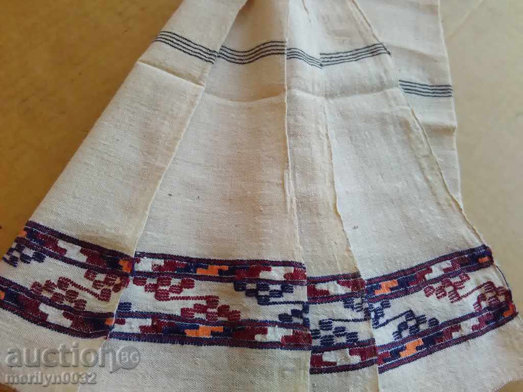 An old hand-woven cloth embroidery - 5 An old hand-woven cloth embroidery - 5