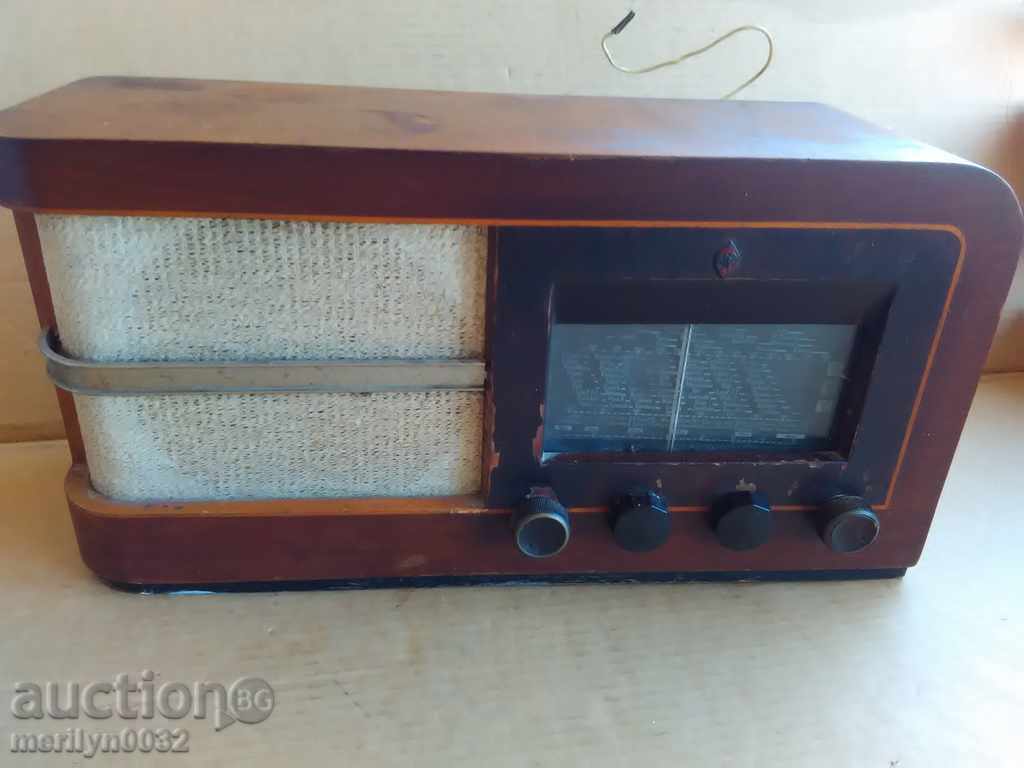 Старо радио Сиера, радиоапарат, лампа