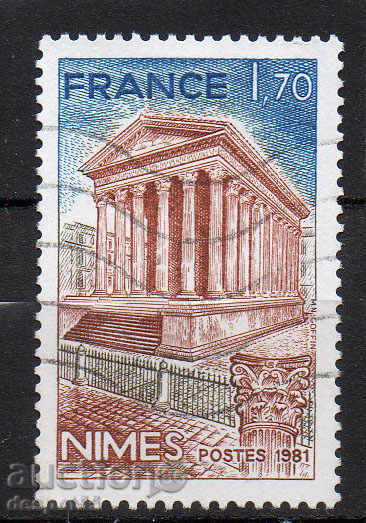 1981. Franța. templu roman în oraș. Nim cu o anumită formă.