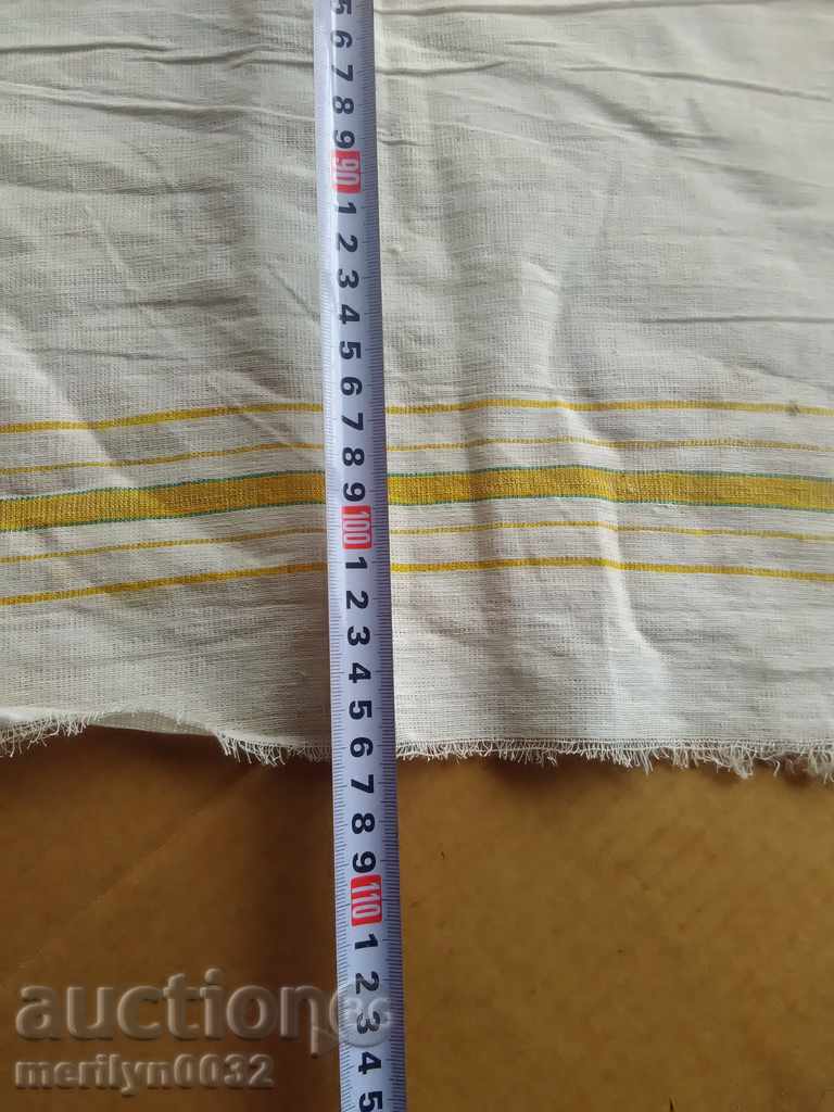 Delivery of An old hand-woven cloth embroidery