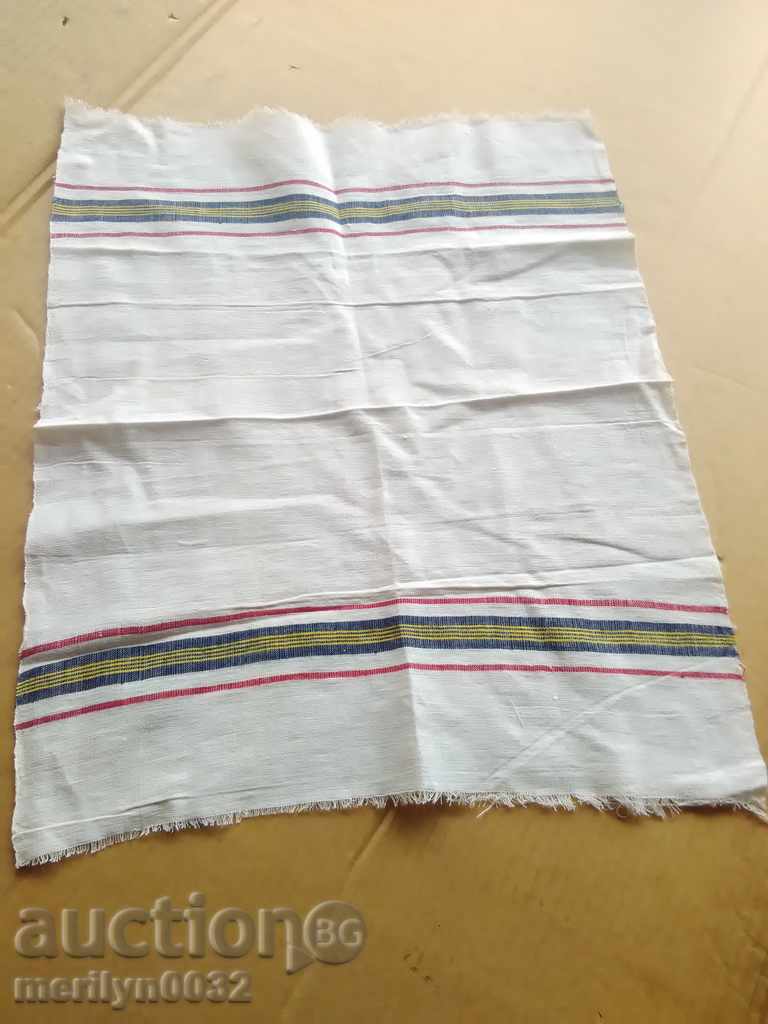 Vechi țesute manual pânză broderie lizieră cu preț 35.00 BGN | € 17.90 Vechi țesute manual pânză broderie lizieră cu preț 35.00 BGN | € 17.90