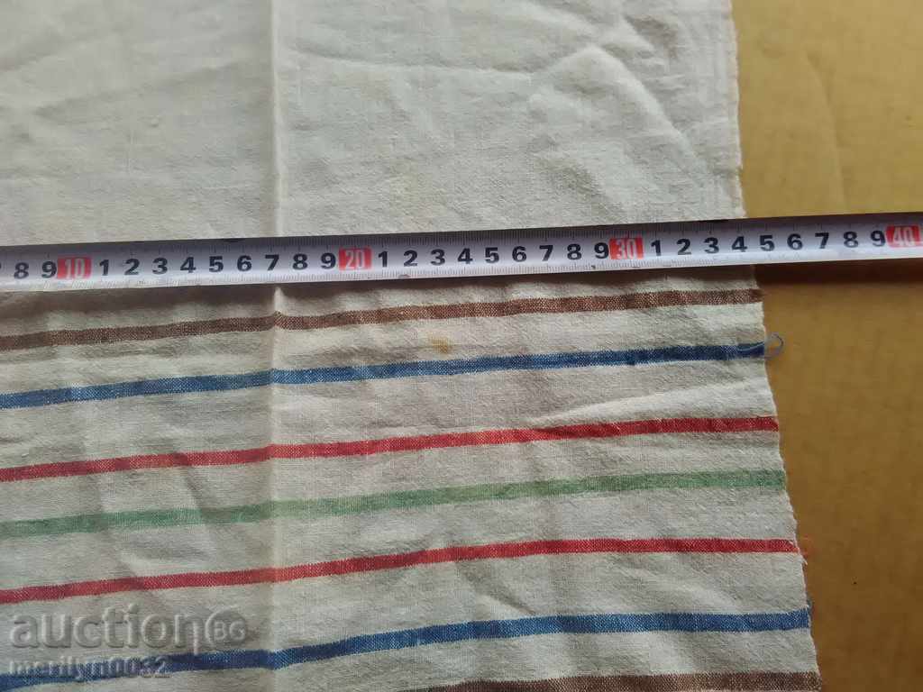 Delivery of An old hand-woven cloth embroidery