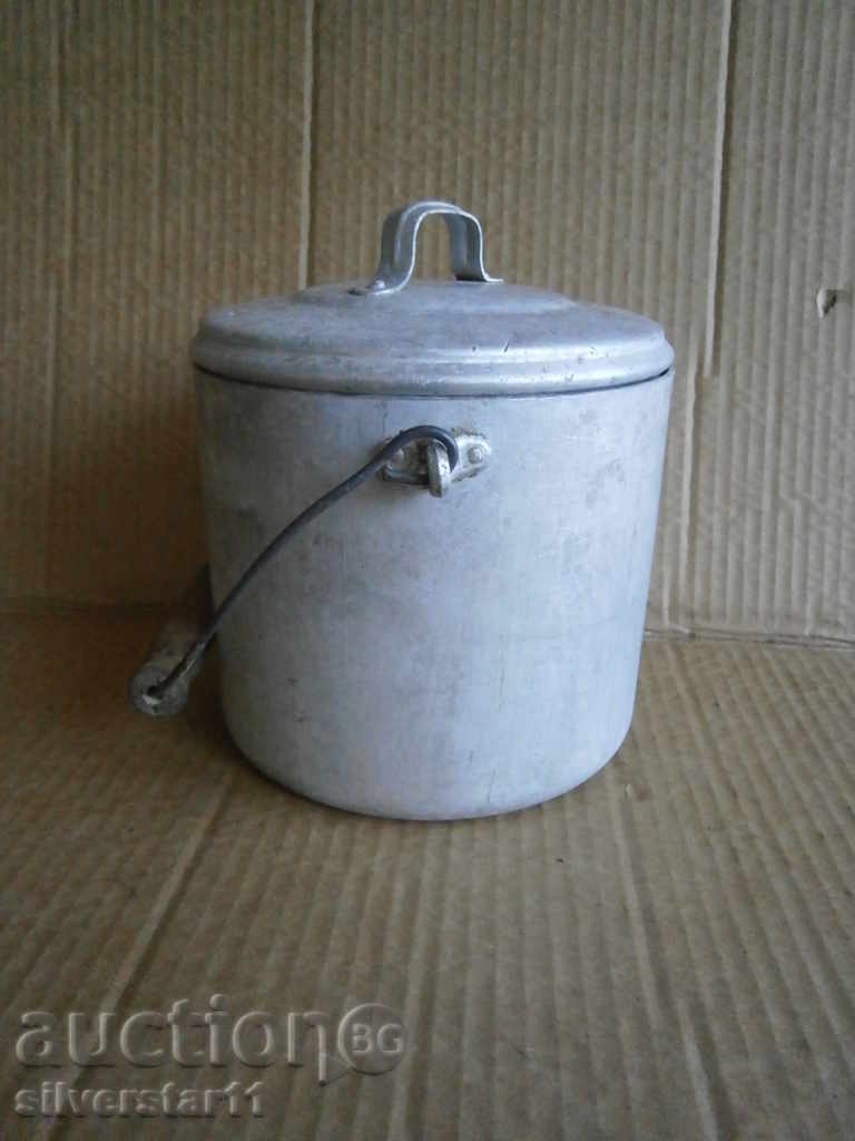 Aluminum food container WW1 WW2 with price 25.00 BGN | € 12.78 Aluminum food container WW1 WW2 with price 25.00 BGN | € 12.78