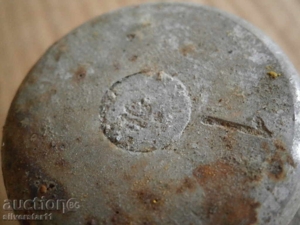 Delivery of weighing exaggy 1 kilogram and half weights lot set Delivery of weighing exaggy 1 kilogram and half weights lot set