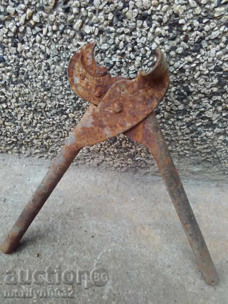 Delivery of Profiled pliers for bergamon tube early wounds, Bulgaria Delivery of Profiled pliers for bergamon tube early wounds, Bulgaria