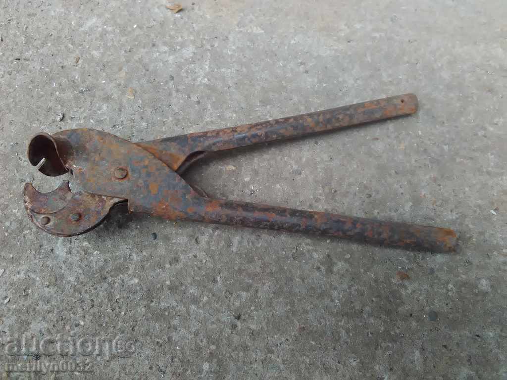 Profiled pliers for bergamon tube early wounds, Bulgaria - 6 Profiled pliers for bergamon tube early wounds, Bulgaria - 6