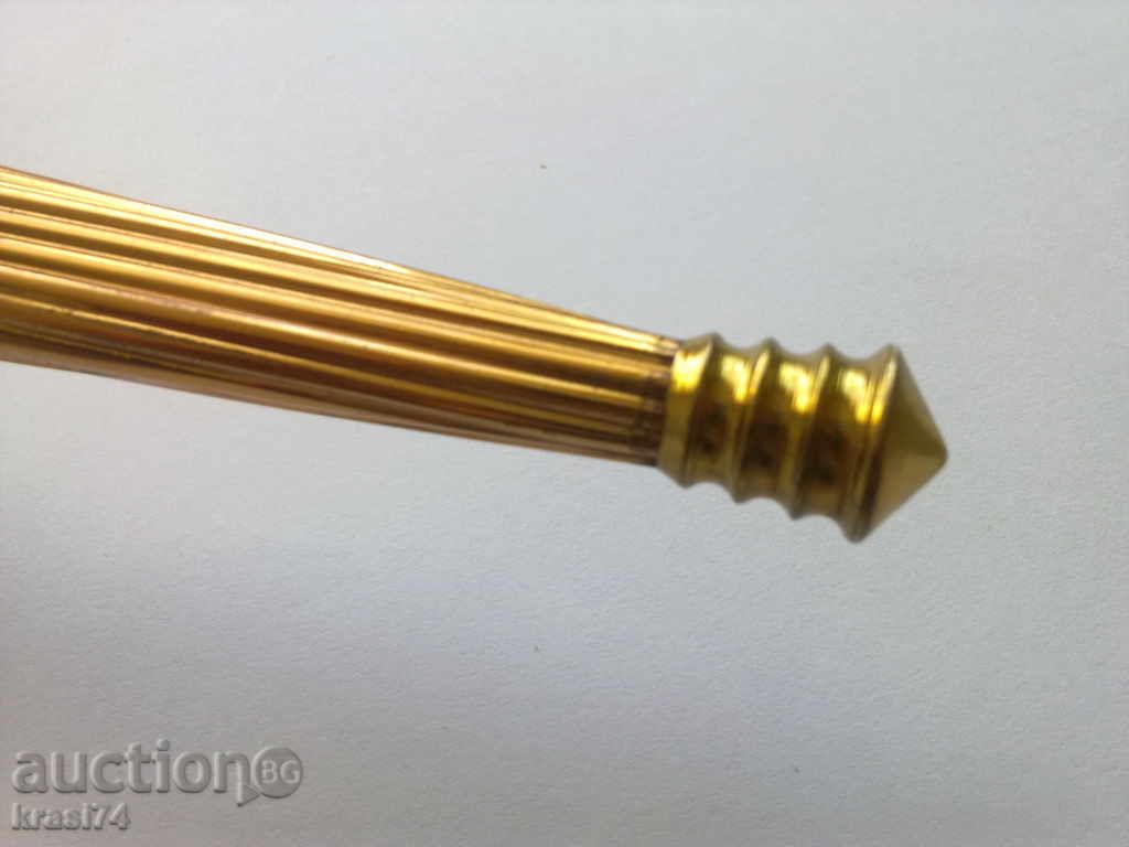 Доставка на Стара позлатена четка