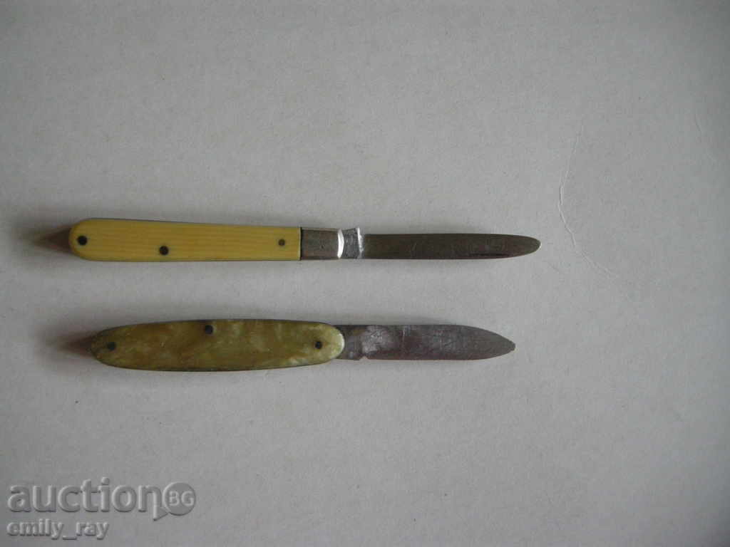 Аукцион стари джобни ножчета - 2 бр.