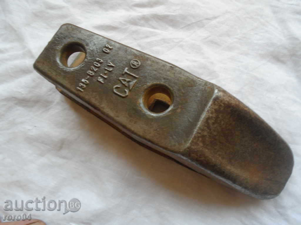 CATERPILLAR DUTY - CAT FI-LV 135-8203 with price 40.50 BGN | € 20.71 CATERPILLAR DUTY - CAT FI-LV 135-8203 with price 40.50 BGN | € 20.71