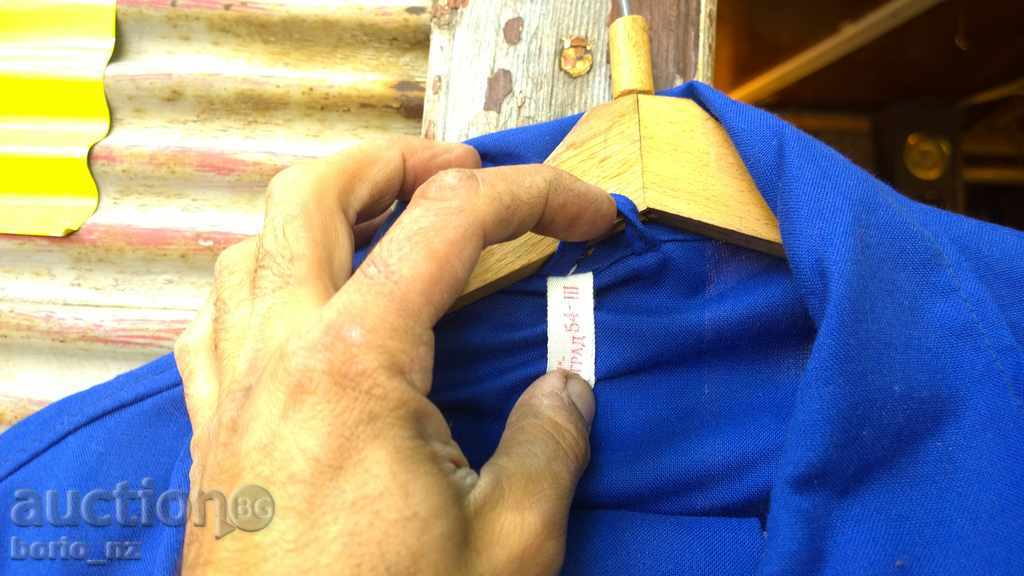 Delivery of WORK CLOTHES NOT USED