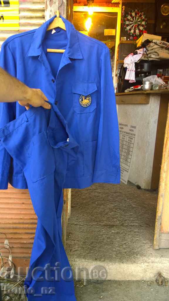 WORK CLOTHES NOT USED - 6