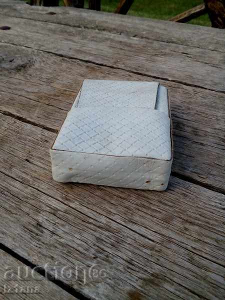 Licitație caz țigară, cazuri de țigară Licitație caz țigară, cazuri de țigară