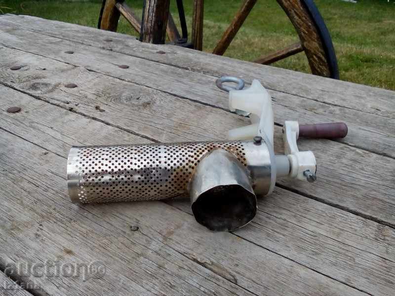 Auction Tomato grinder Auction Tomato grinder