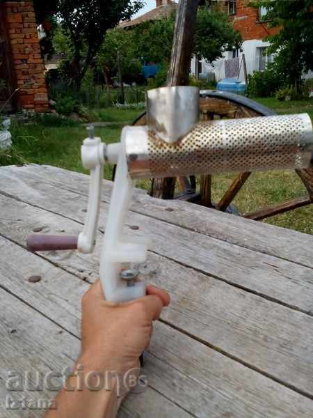 Tomato grinder - 5 Tomato grinder - 5