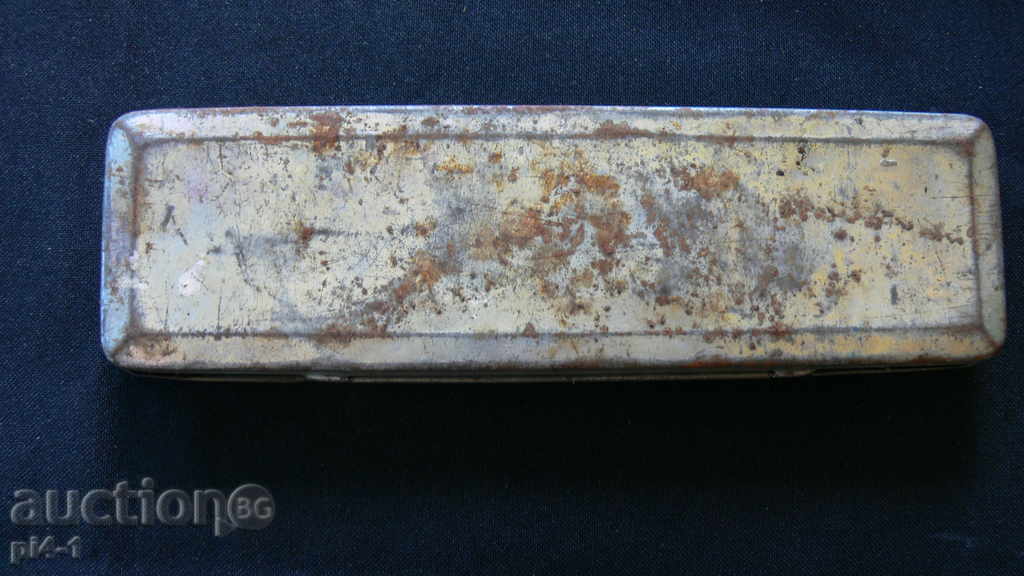 STAR LAMARINE BOX with price 10.00 BGN | € 5.11 STAR LAMARINE BOX with price 10.00 BGN | € 5.11