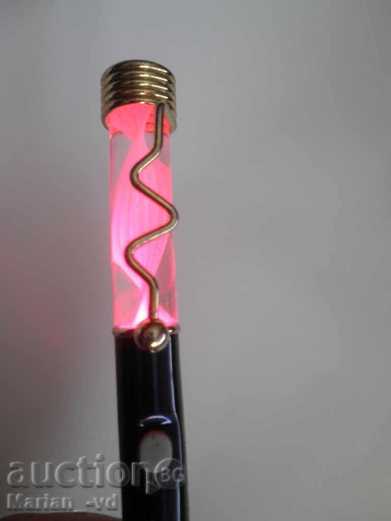 Auction  Lighted pen