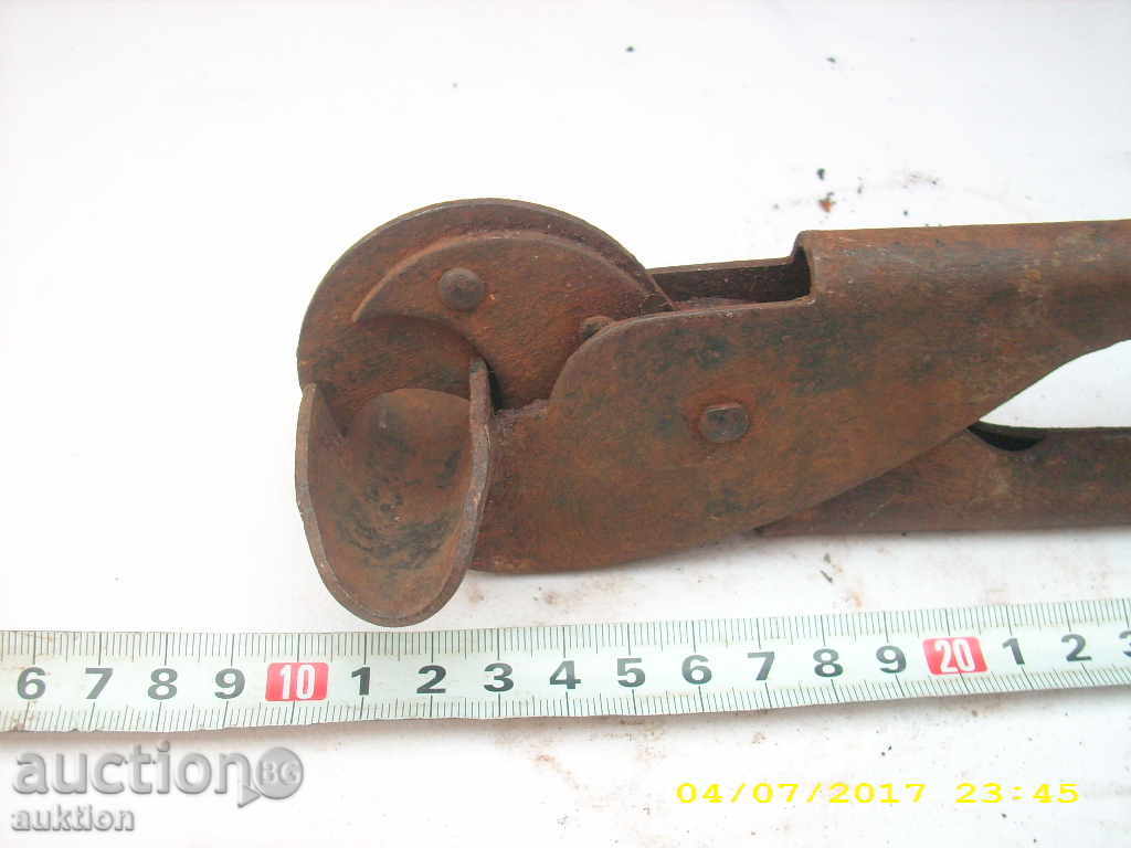 OLD HORSES LOVING BIGGERS with price 6.99 BGN | € 3.57 OLD HORSES LOVING BIGGERS with price 6.99 BGN | € 3.57