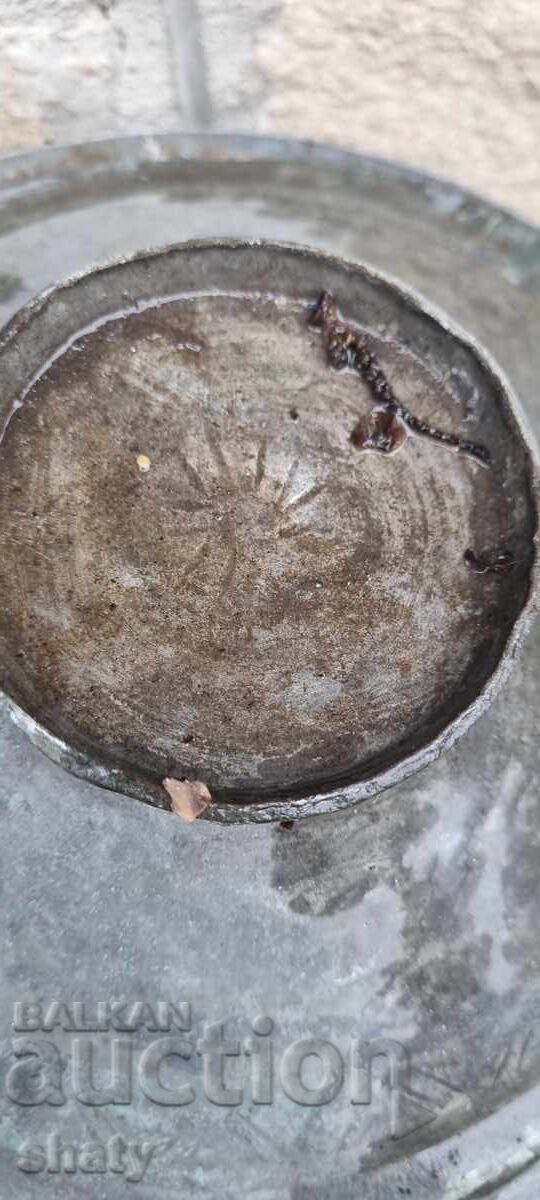 Auction Old copper pot Auction Old copper pot