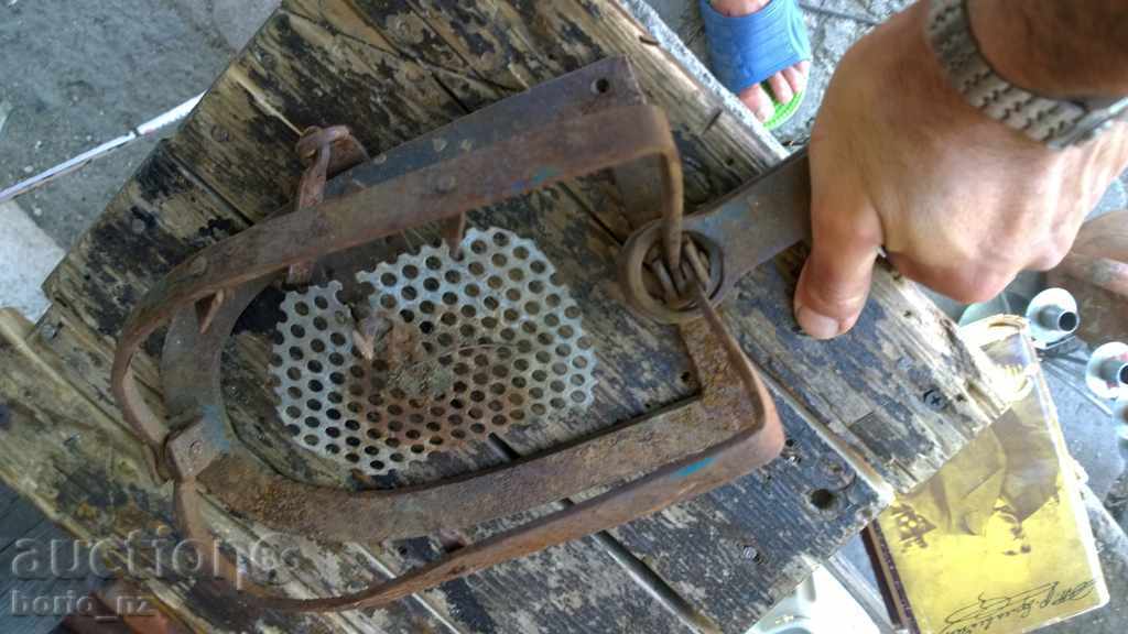 Auction 8457. MULTI-STOP COVER CAPACITY VERY STORED AND USED Auction 8457. MULTI-STOP COVER CAPACITY VERY STORED AND USED