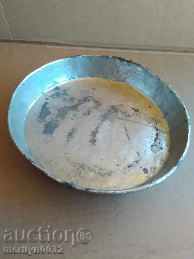 Old copper tray, sahane, baker, tray, tray with price 49.00 BGN | € 25.05 Old copper tray, sahane, baker, tray, tray with price 49.00 BGN | € 25.05