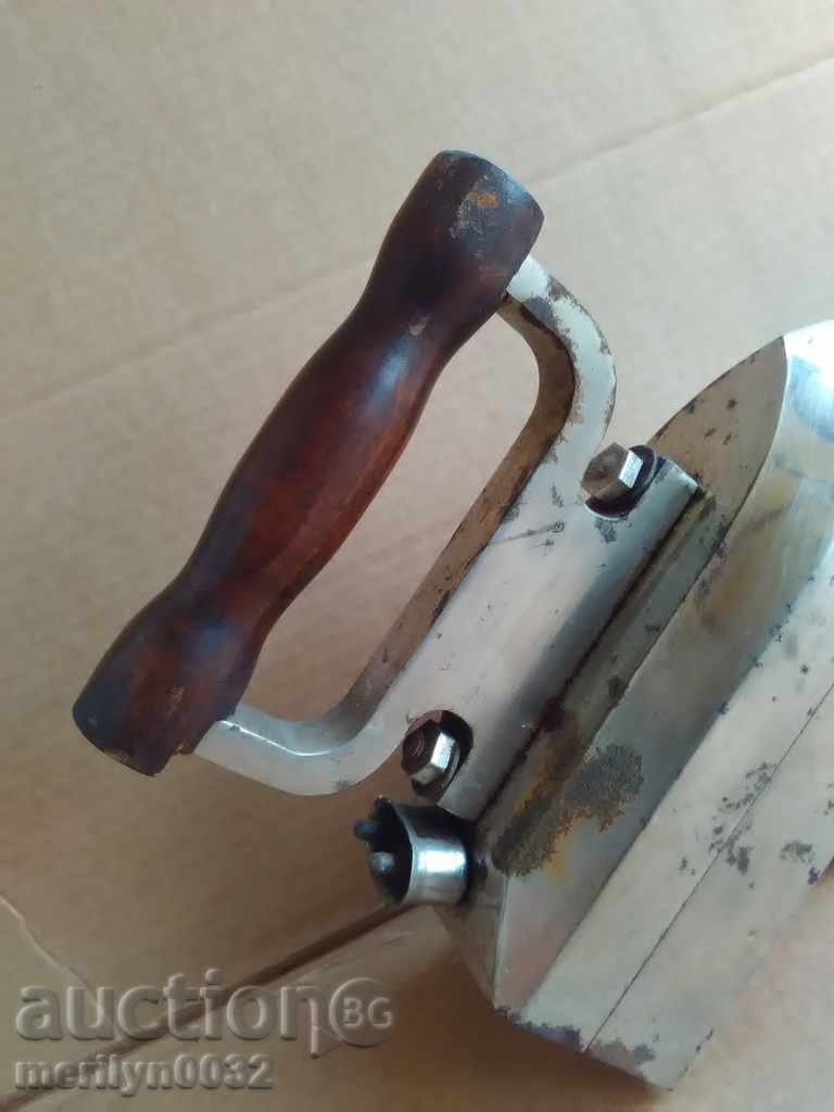 Delivery of Ancient German Electric PROFESSIONAL Iron Wehrmacht 8 KG Delivery of Ancient German Electric PROFESSIONAL Iron Wehrmacht 8 KG