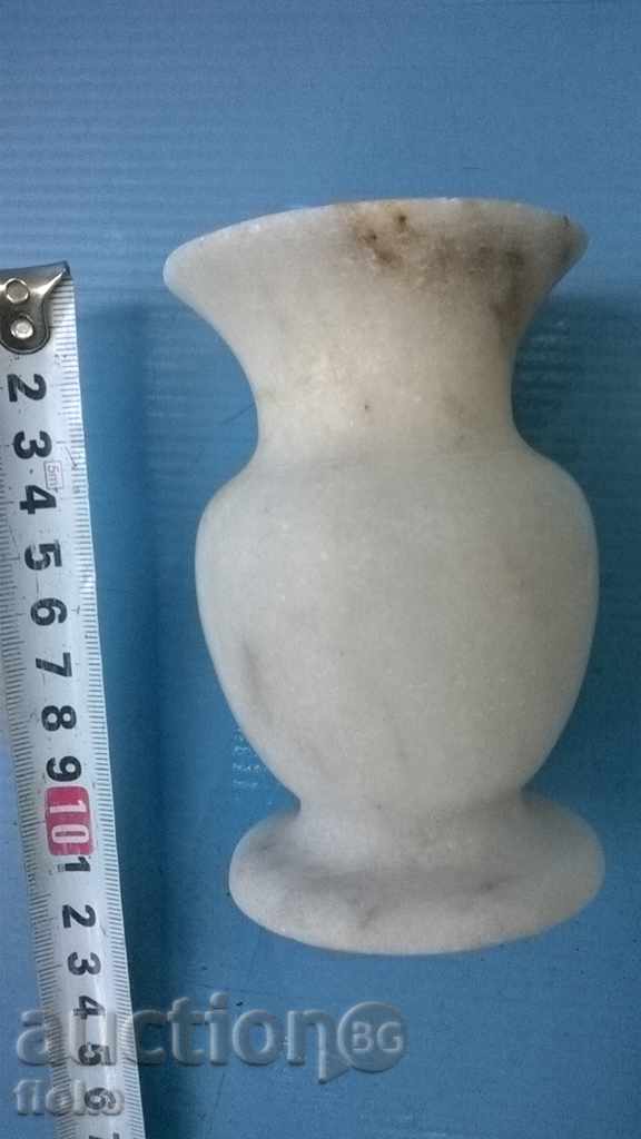 Auction marble vase Auction marble vase