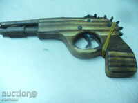 WOODEN GUN