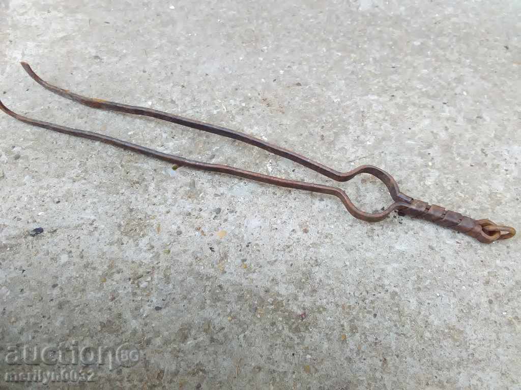 Delivery of Old forged dilaf, wrought iron, wrought iron Delivery of Old forged dilaf, wrought iron, wrought iron