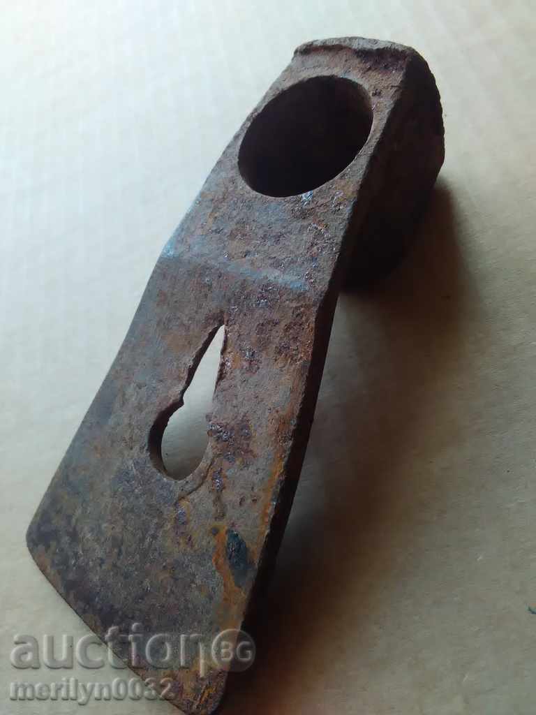 Auction  Dulgher Tesla with primitive gravure ax tool knife