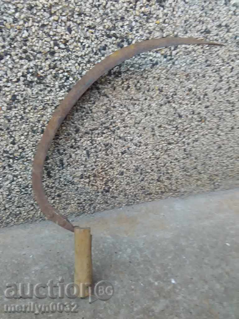 An old sickle with a seal, a knife, a blade, a wrought iron with price 39.00 BGN | € 19.94 An old sickle with a seal, a knife, a blade, a wrought iron with price 39.00 BGN | € 19.94