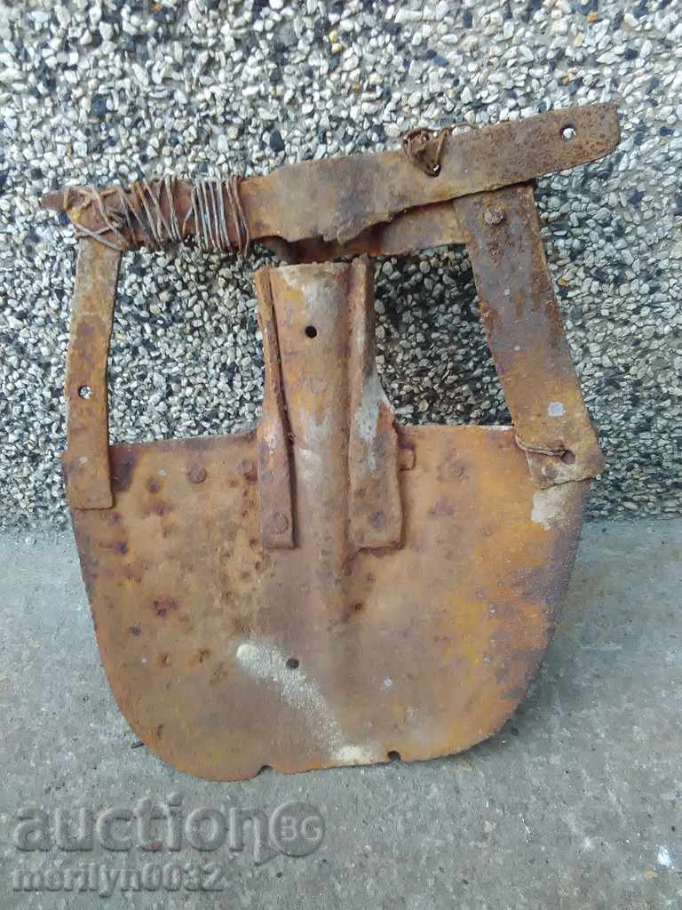 Стара права лопата, ковано желязо