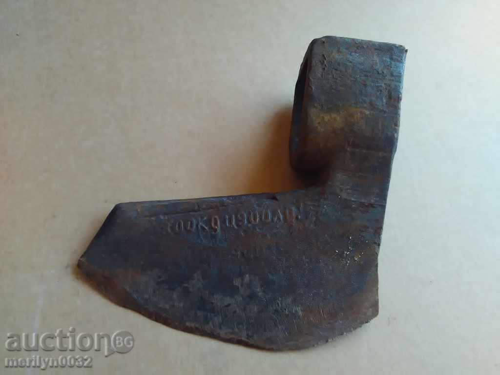 Delivery of An old ax with the inscription saber hatchet Delivery of An old ax with the inscription saber hatchet