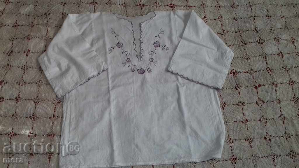 Short shirt with embroidery of national costume