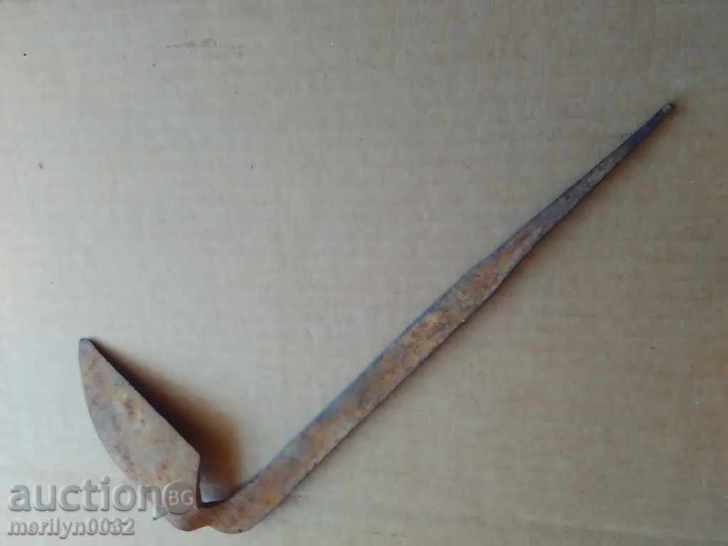 Nalbandian, instrument, kitcher, chopper, ax, hair - 6