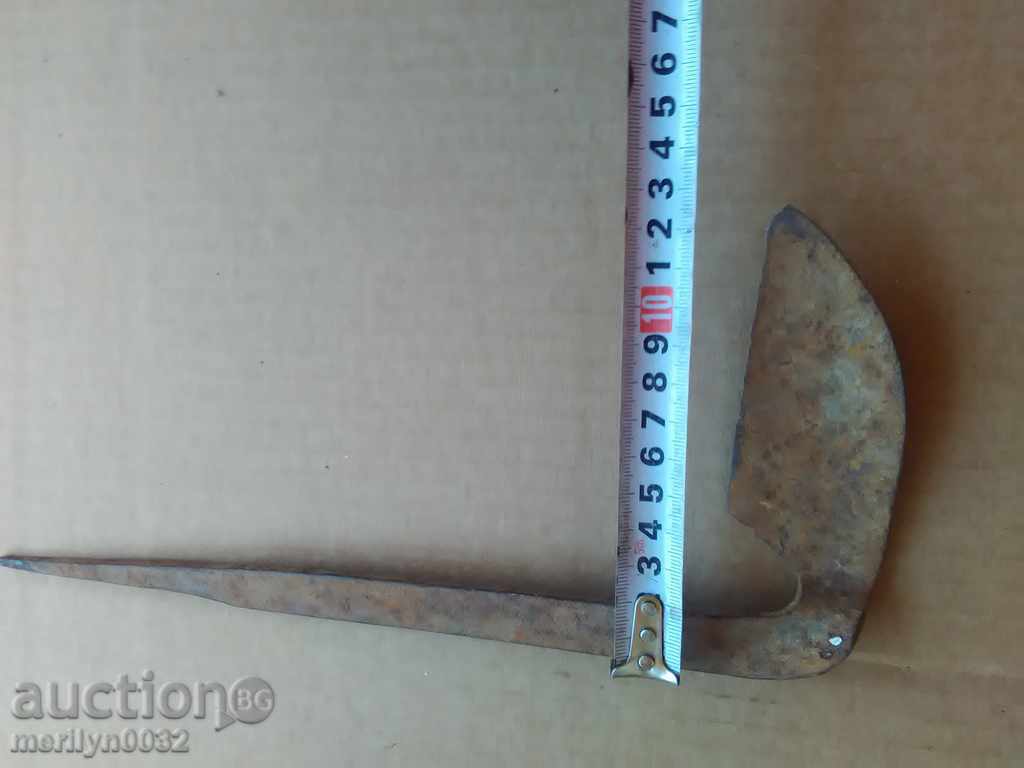 Nalbandian, instrument, kitcher, chopper, ax, hair - 7