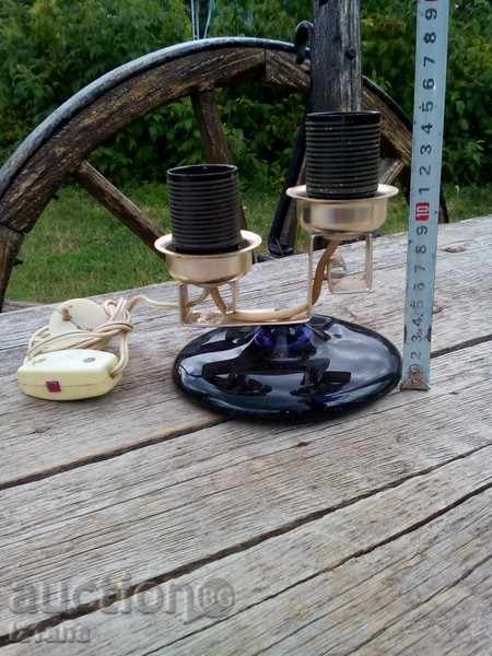 Παλιό διακοσμητικό επιτραπέζιο φωτιστικό (λάμπα) με τιμή 6.00 BGN | € 3.07