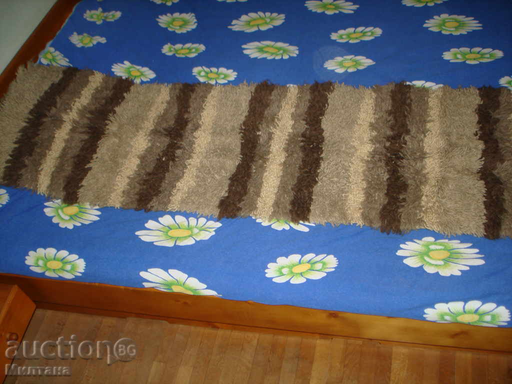 Delivery of New authentic hand woven 100% wool mittens Delivery of New authentic hand woven 100% wool mittens