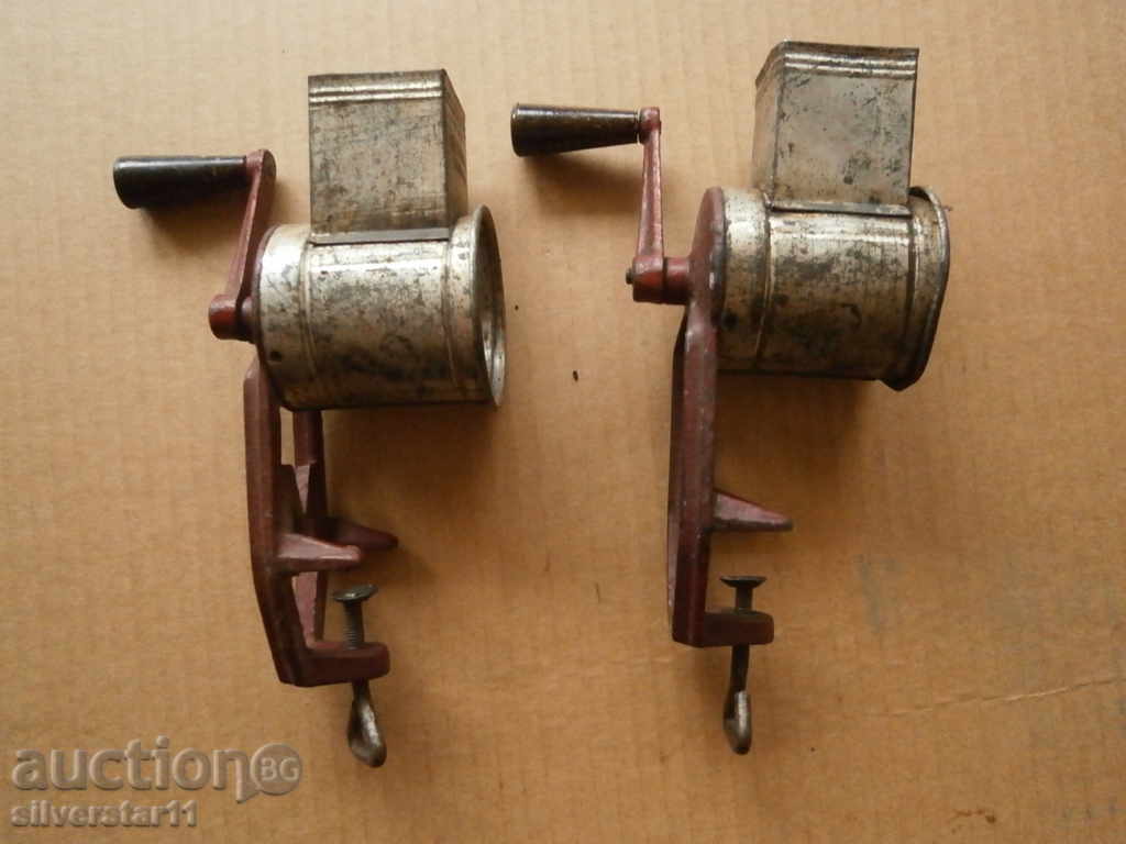 Auction lot grinders grinders kelt lot set Auction lot grinders grinders kelt lot set