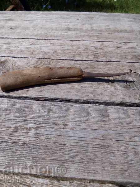 Auction  Ancient tool