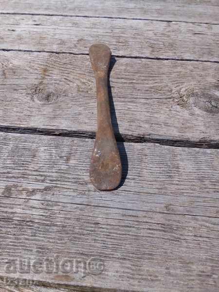 Old moto / bicycle wheel for tires with price 10.00 BGN | € 5.11 Old moto / bicycle wheel for tires with price 10.00 BGN | € 5.11