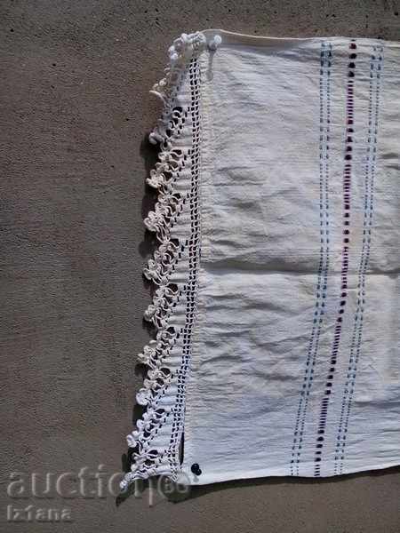 An ancient kennel cloth - 5