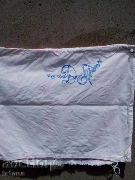 Embroidered pillow case - 6