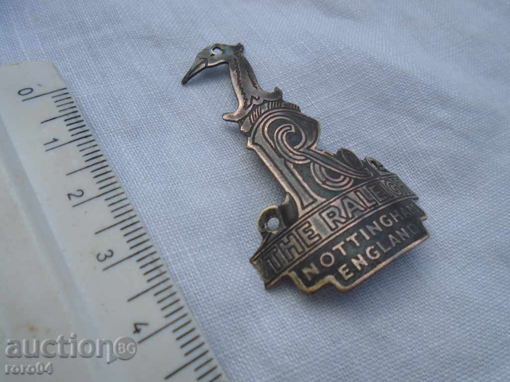 STARA BRONZE EMBLEM FROM ENGLISH RETRICULTURE RELAY with price 40.50 BGN | € 20.71 STARA BRONZE EMBLEM FROM ENGLISH RETRICULTURE RELAY with price 40.50 BGN | € 20.71
