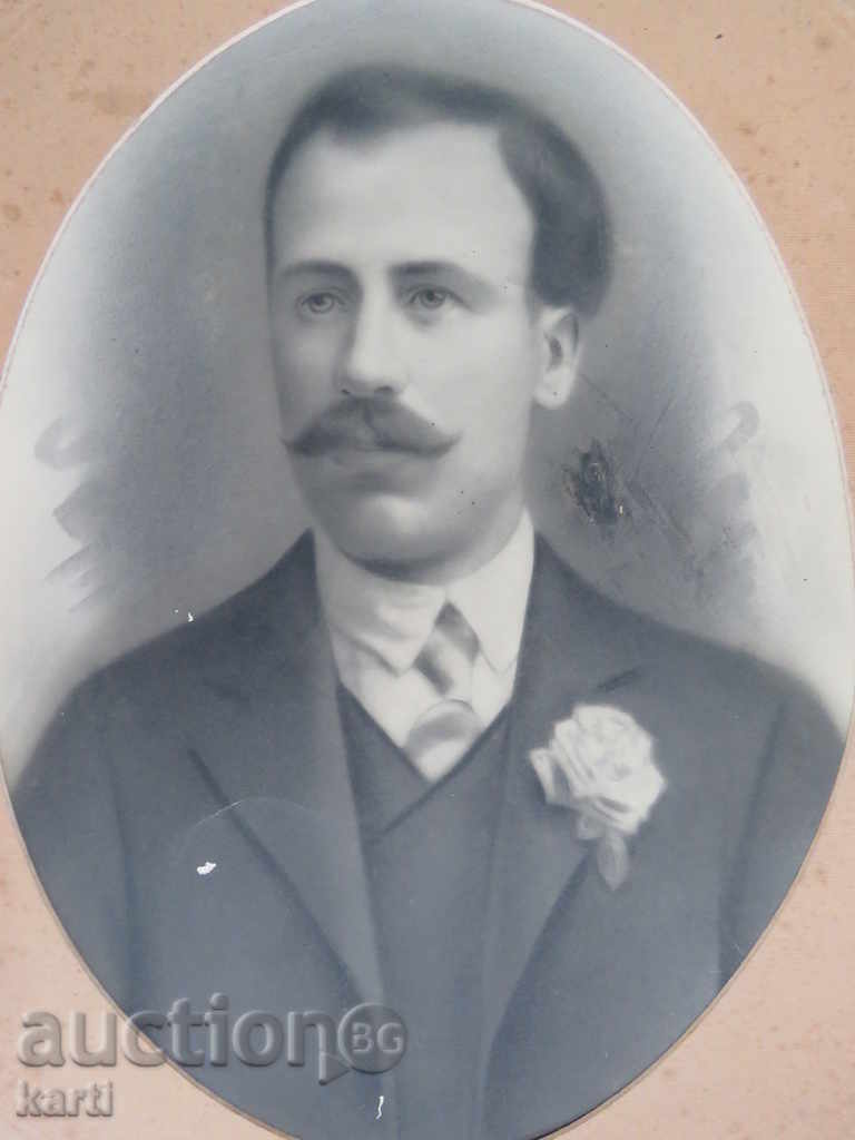 СТАРА ФОТОГРАФИЯ - КАРТОН - ОГРОМНА с цена 24.99 лв. | € 12.78 СТАРА ФОТОГРАФИЯ - КАРТОН - ОГРОМНА с цена 24.99 лв. | € 12.78