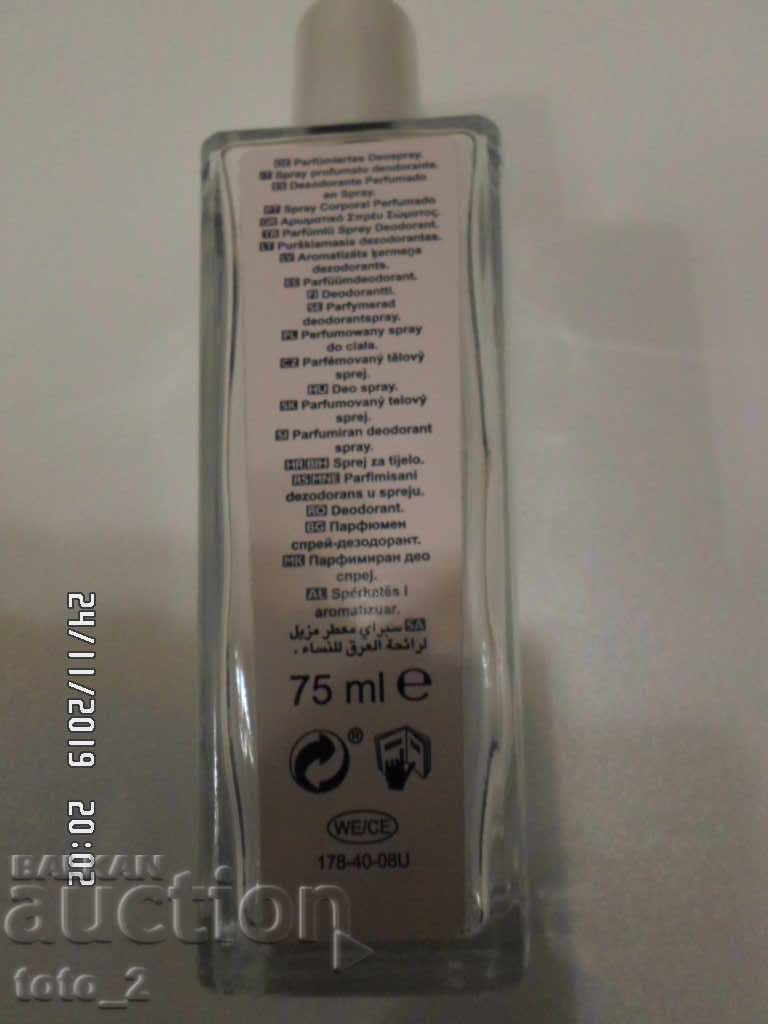 Lot of glass perfume bottles - 6 Lot of glass perfume bottles - 6