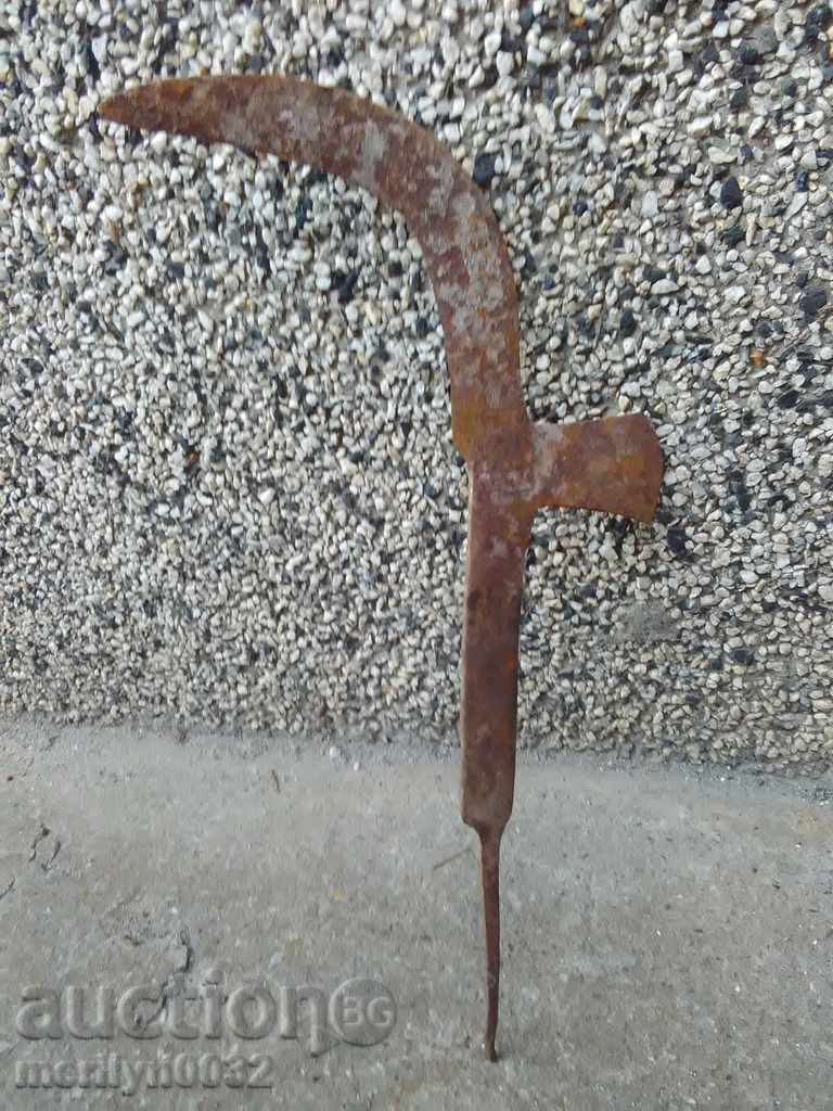 An old tool, an instrument, a hand forged cutter, a chopper, a machete with price 33.00 BGN | € 16.87 An old tool, an instrument, a hand forged cutter, a chopper, a machete with price 33.00 BGN | € 16.87